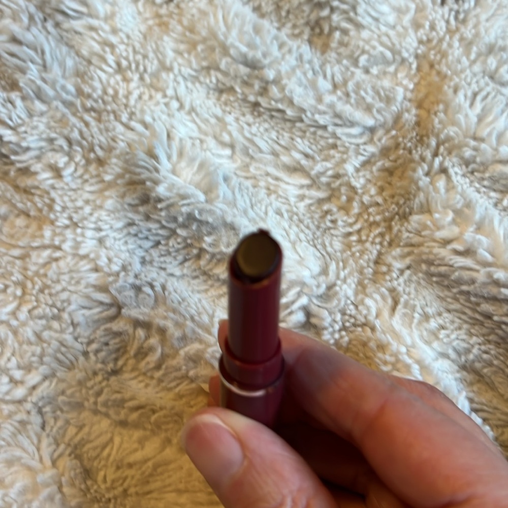 Makeup - Picture 15 of 15